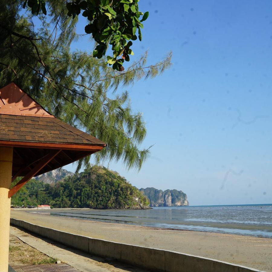 Zzeehouse Hotel Ao Nang Exterior foto